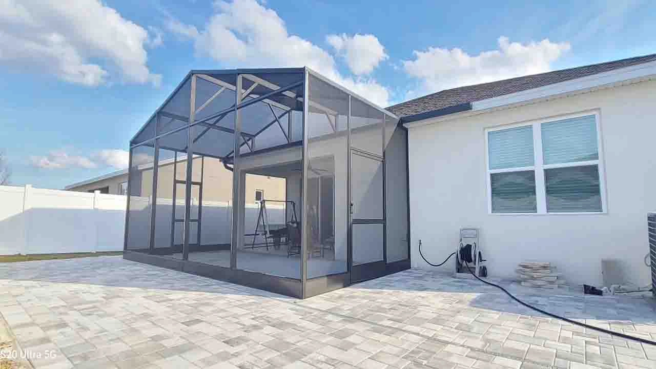 Screen enclosure soft washing in Windermere FL